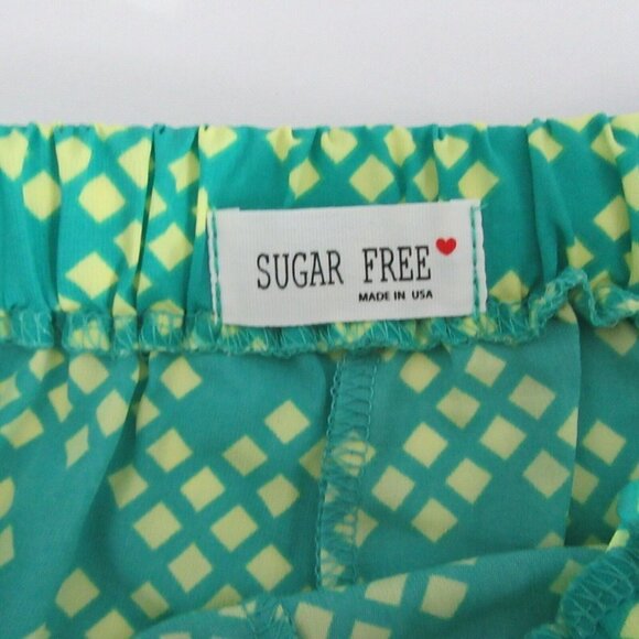 SUGAR FREE Green Diamond Pattern Short Shorts
New - Picture 6 of 6